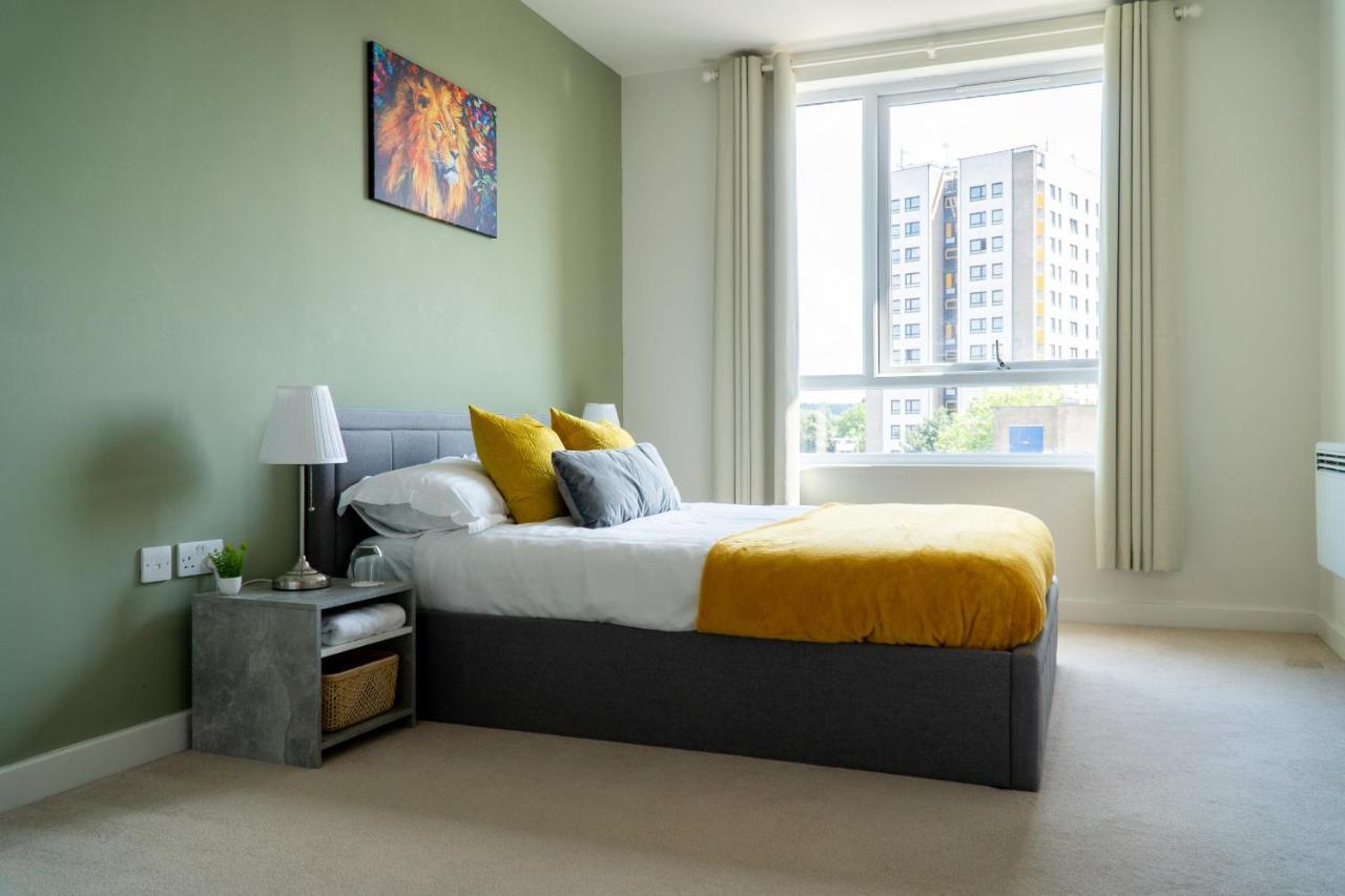 K Suites - Town Centre Hatfield Хатфилд Экстерьер фото