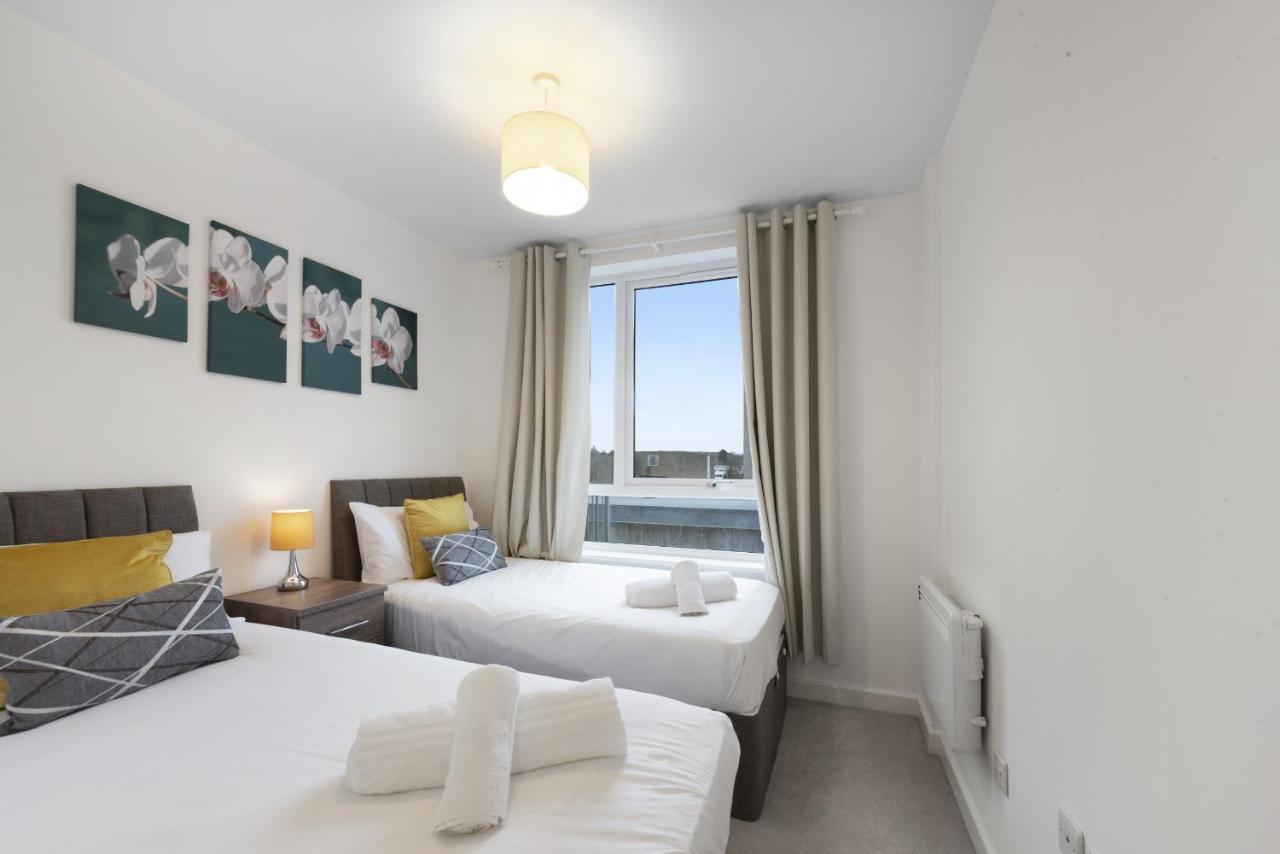 K Suites - Town Centre Hatfield Хатфилд Экстерьер фото